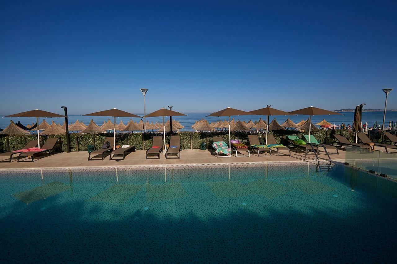 Eter Hotel Golem  Exterior foto